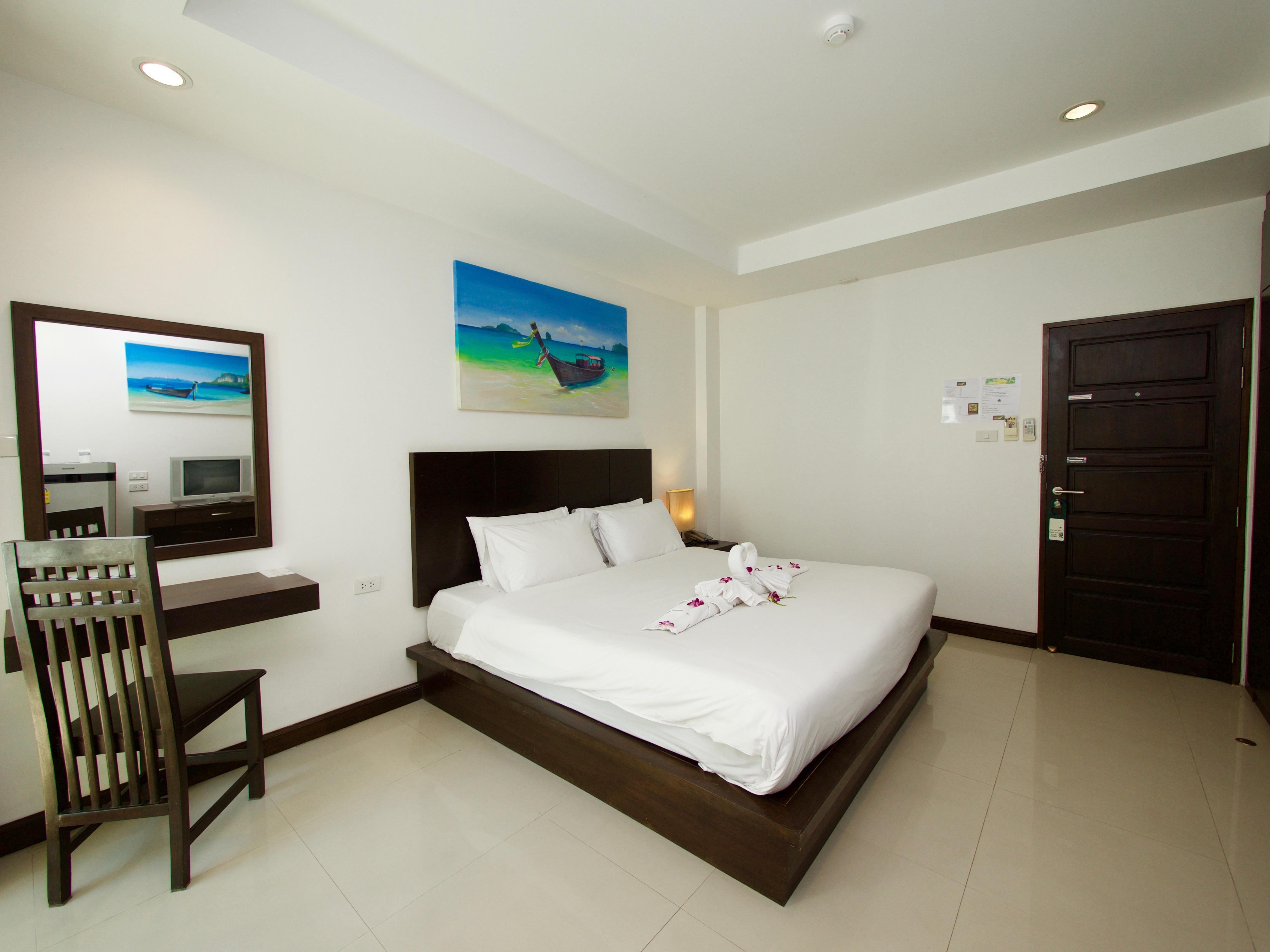 Q Victory Patong Hotel エクステリア 写真