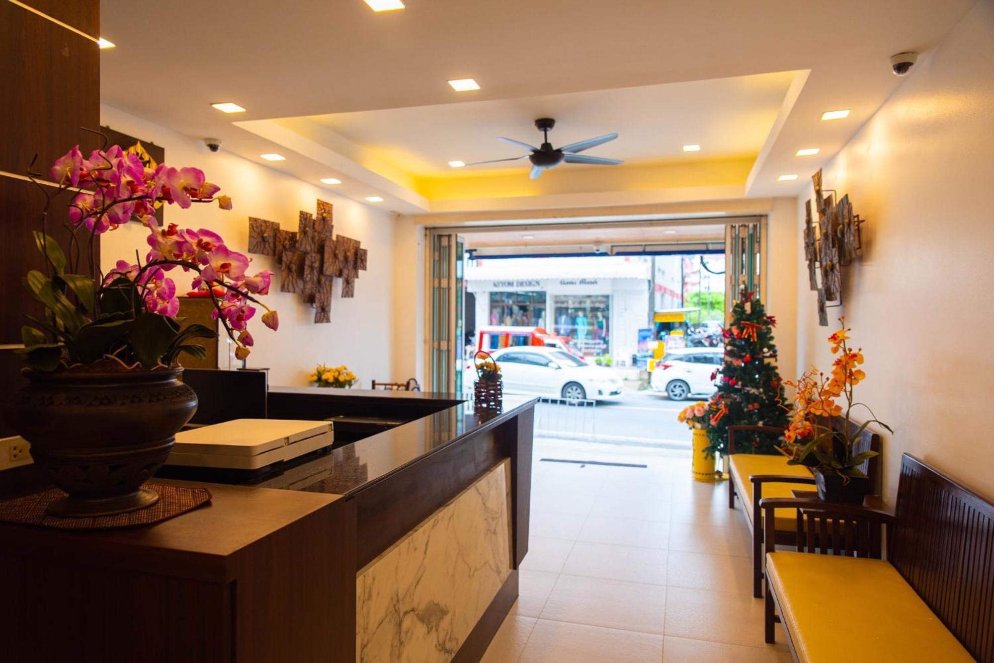 Q Victory Patong Hotel エクステリア 写真