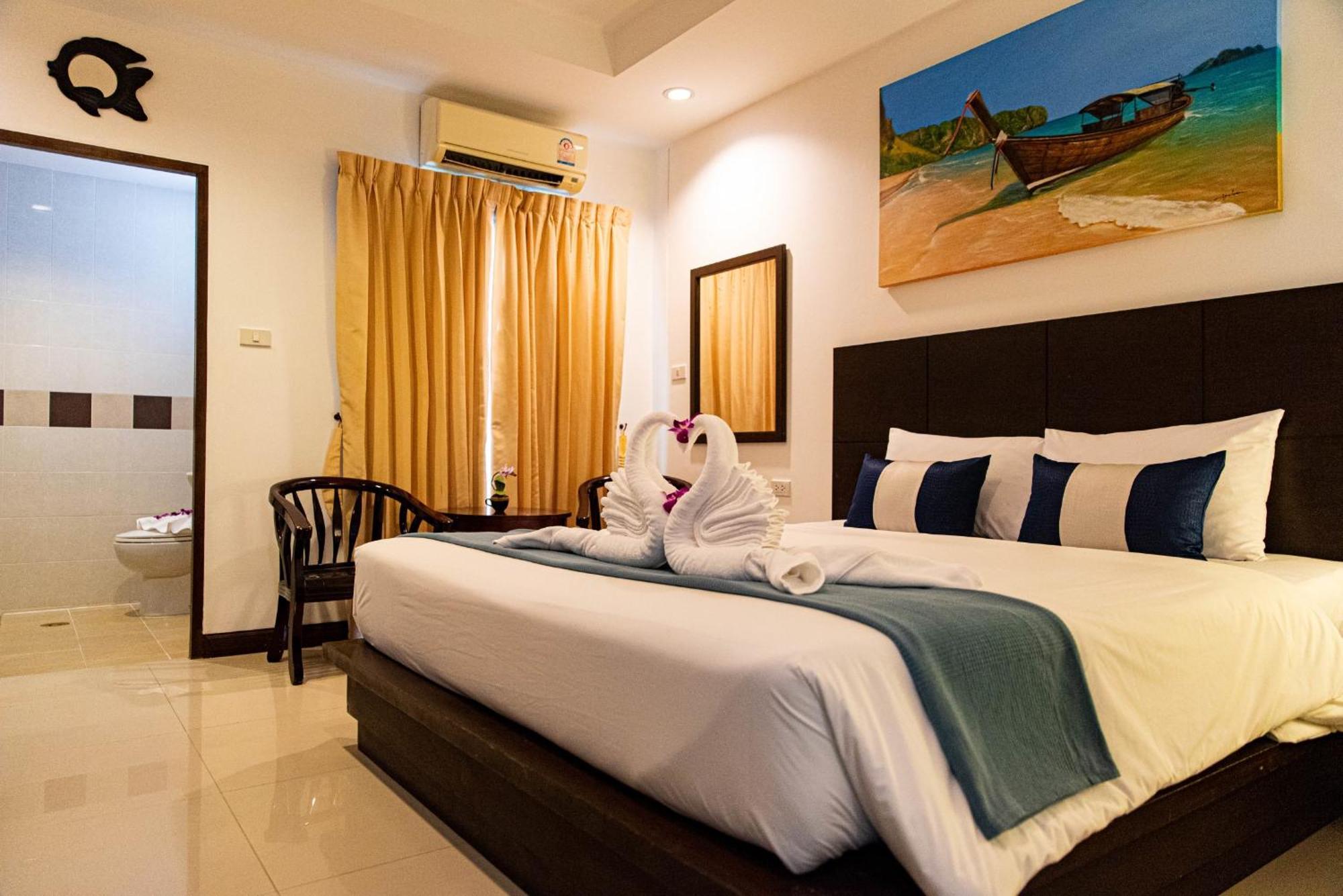Q Victory Patong Hotel エクステリア 写真